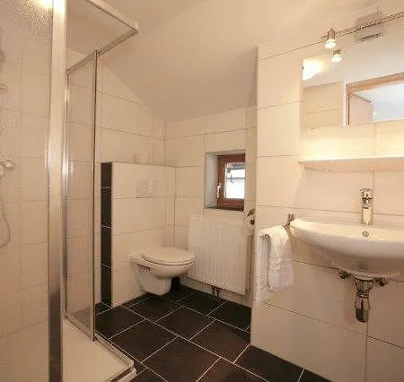 Edelweiss * Τσελ αμ Ζέε